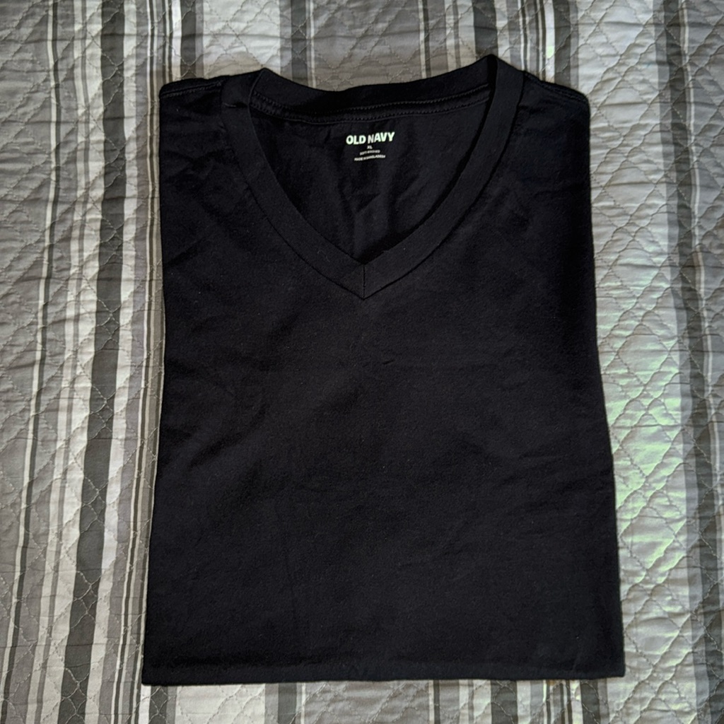 Old Navy Men’s Soft Basic Black V-Neck Short Sleeve Shirt